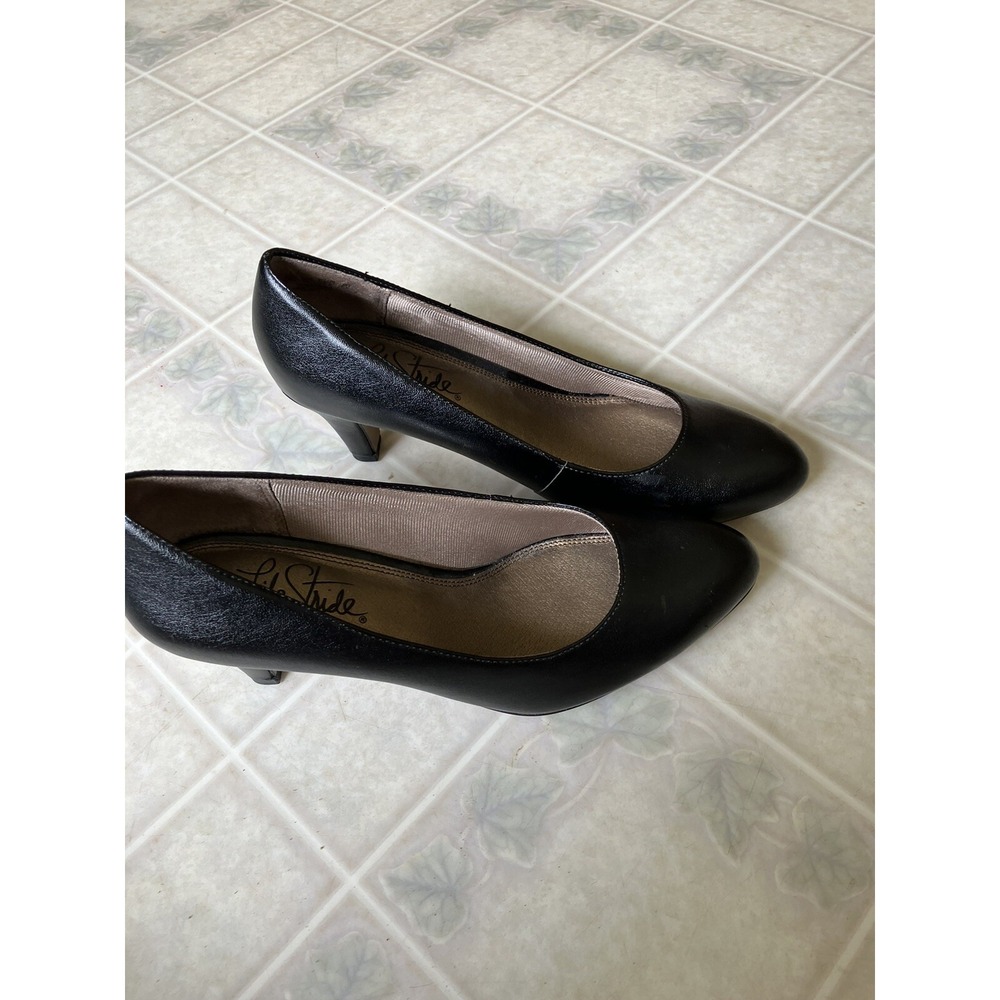 Life Stride Sable Classic Black Vegan Leather, Almond Toe Heel Pumps 8.5 W